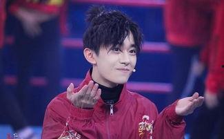 易烊千玺爆料发呆视频,揭秘偶像内心世界  第2张